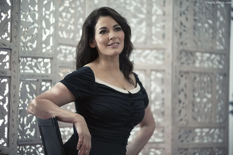 Nigella Lawson photo 5 of 355