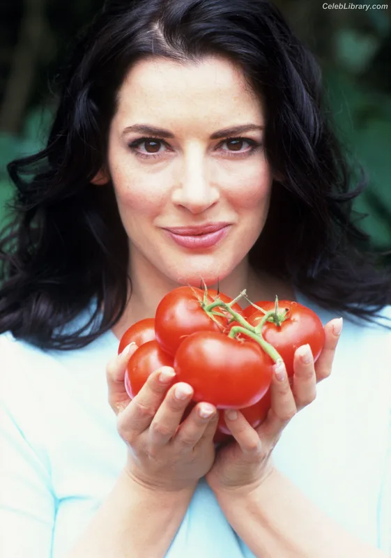 Nigella Lawson photo 14 of 355