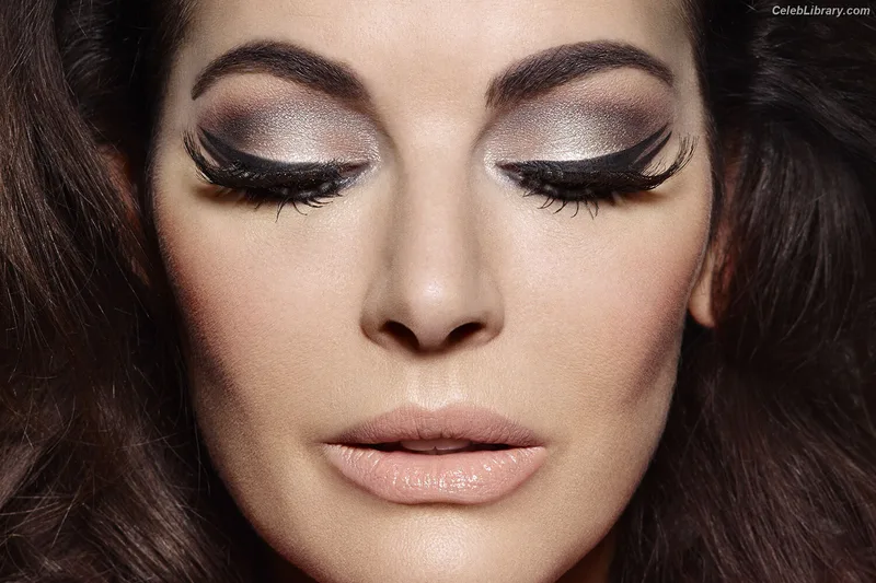 Nigella Lawson photo 1 of 355