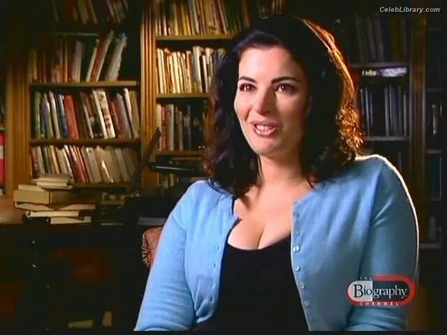 Nigella Lawson photo 3 of 355