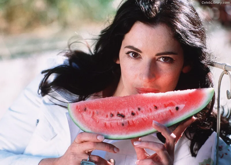 Nigella Lawson photo 16 of 355