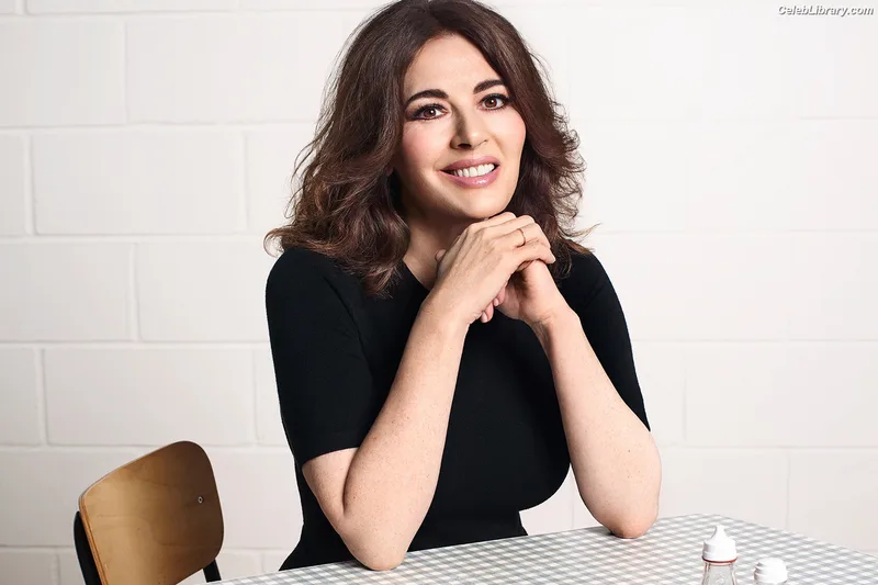 Nigella Lawson photo 4 of 355