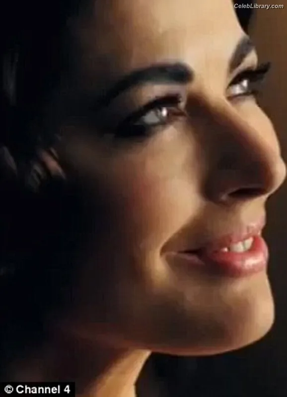 Nigella Lawson photo 5 of 355