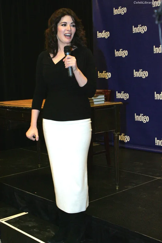 Nigella Lawson photo 22 of 355