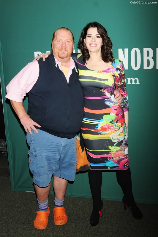 Nigella Lawson photo 7 of 355