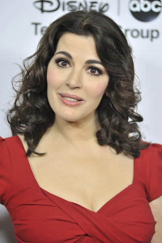 Nigella Lawson photo 10 of 355