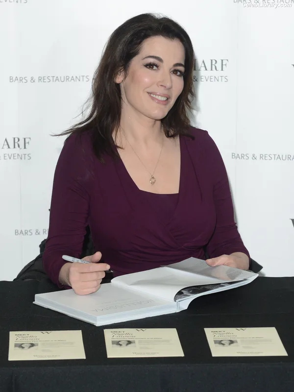 Nigella Lawson photo 18 of 355