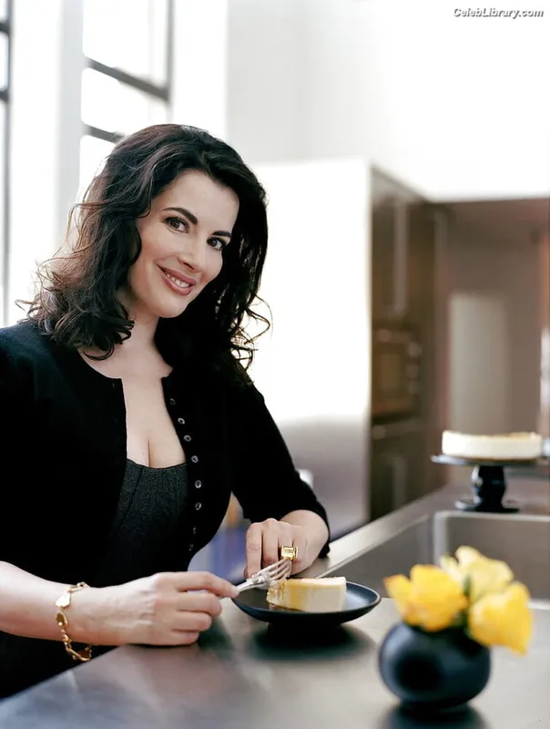 Nigella Lawson photo 7 of 355