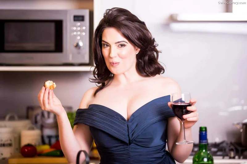 Nigella Lawson photo 16 of 355