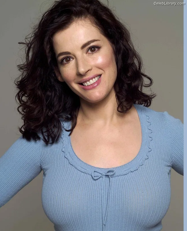 Nigella Lawson photo 16 of 355