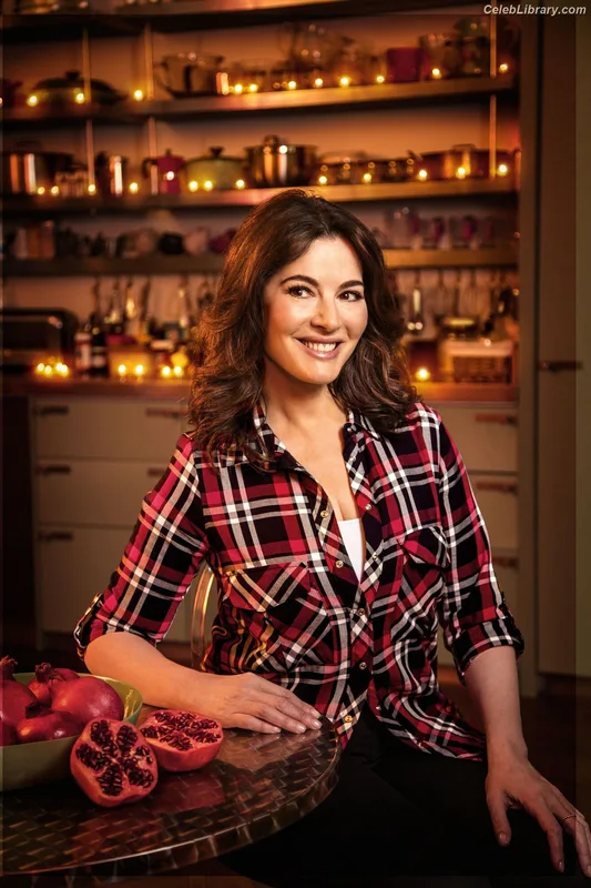 Nigella Lawson photo 17 of 355