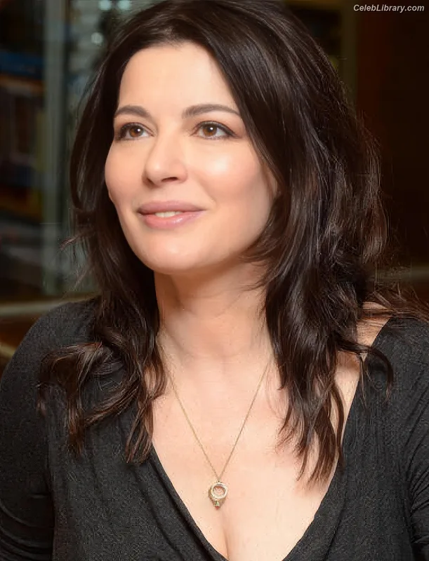 Nigella Lawson photo 17 of 355