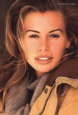 Niki Taylor photo 9 of 19