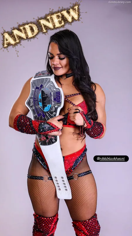 Nikki Blackheart photo 16 of 177