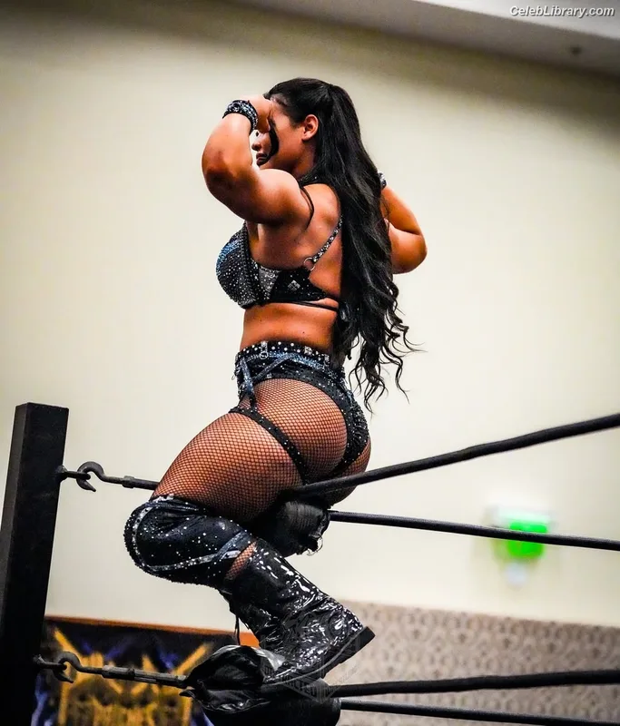 Nikki Blackheart photo 24 of 177