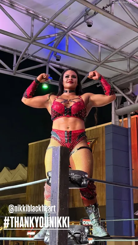 Nikki Blackheart photo 5 of 177