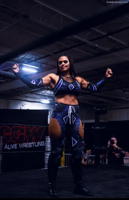 Nikki Blackheart photo 19 of 177