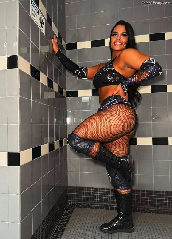 Nikki Blackheart photo 15 of 177