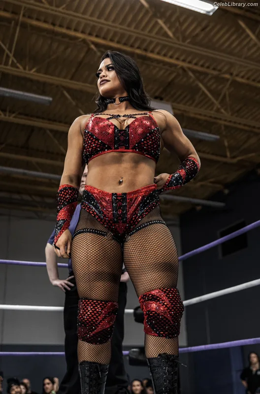 Nikki Blackheart photo 5 of 177