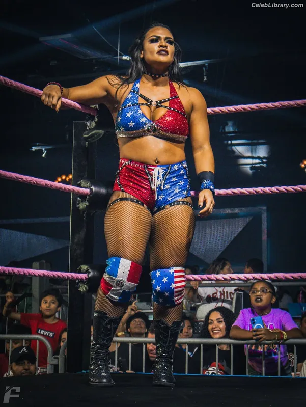 Nikki Blackheart photo 9 of 177
