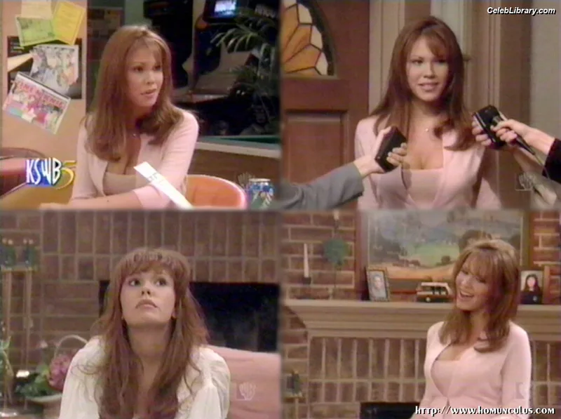 Nikki Cox photo 19 of 239