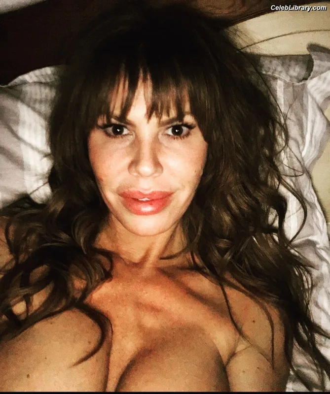 Nikki Cox photo 21 of 239