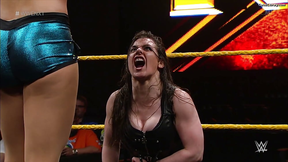 Nikki Cross photo 5 of 446