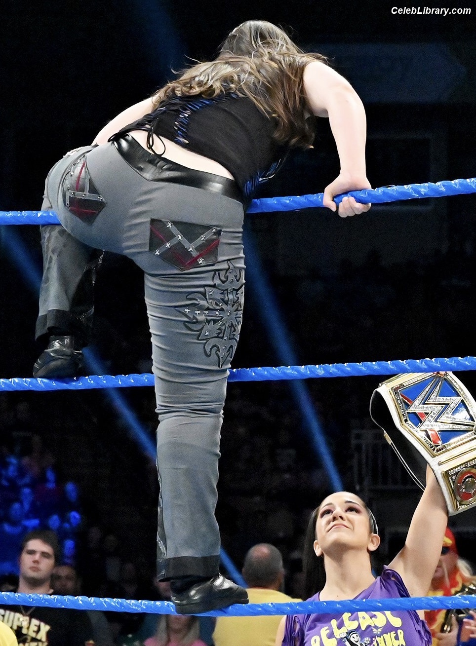 Nikki Cross photo 4 of 446