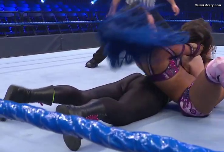Nikki Cross photo 7 of 446