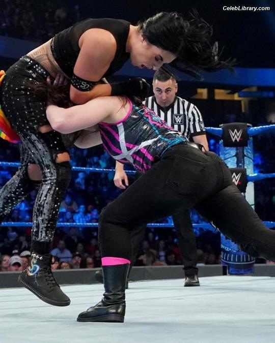 Nikki Cross photo 9 of 446
