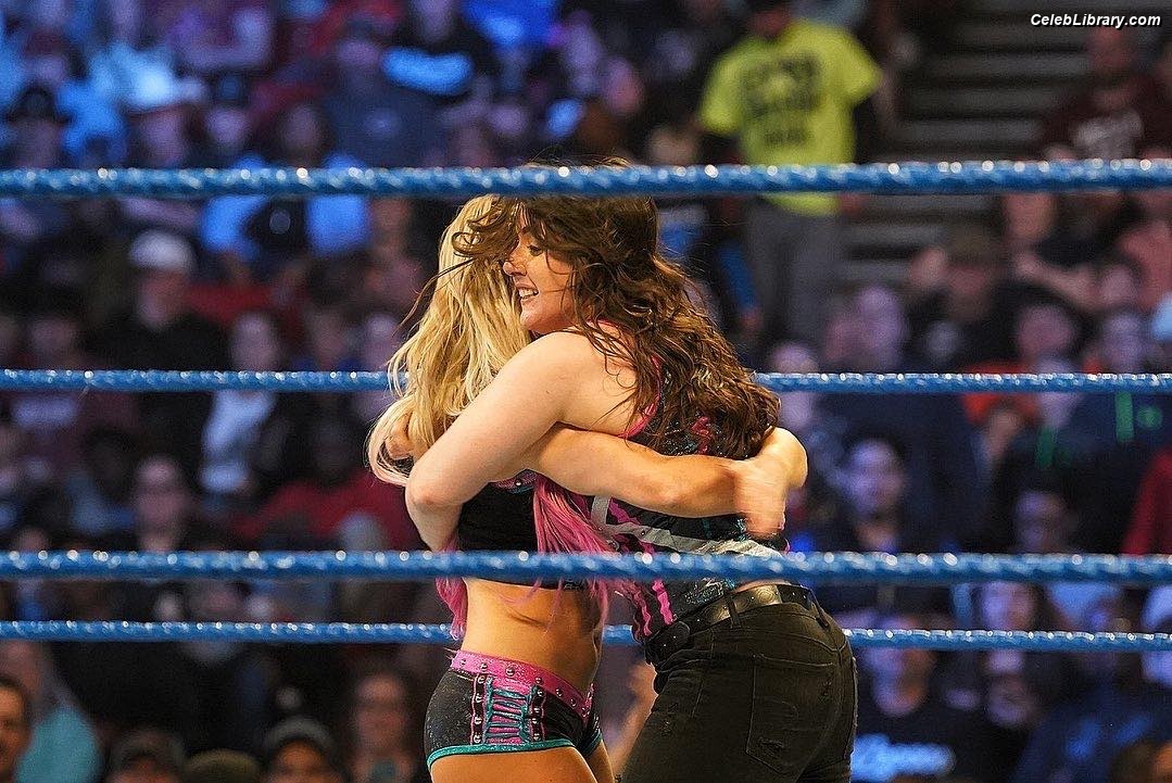 Nikki Cross photo 1 of 446