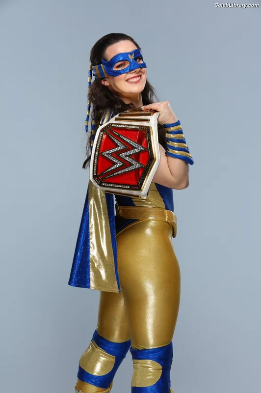 Nikki Cross photo 17 of 446