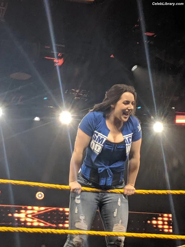 Nikki Cross photo 5 of 446