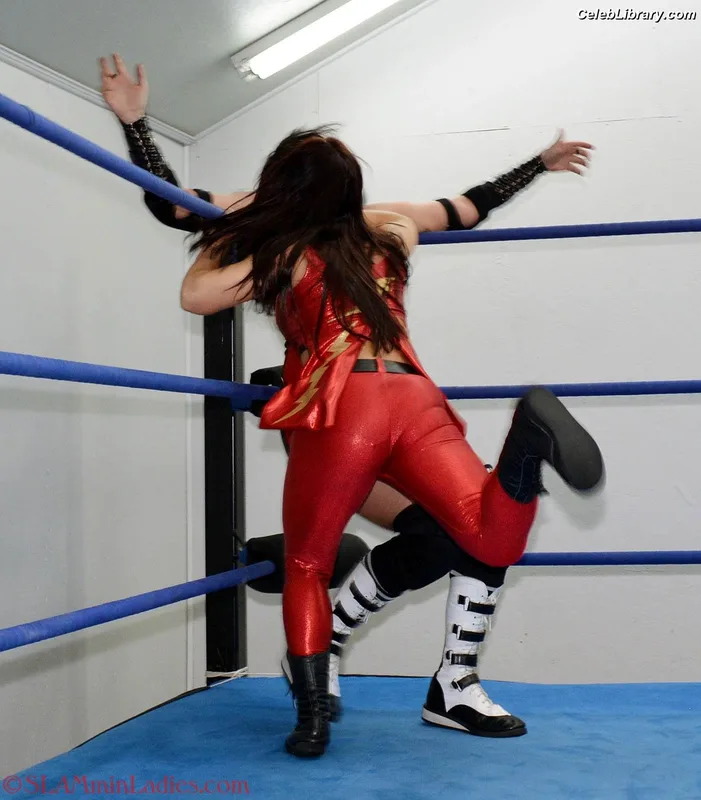 Nikki Cross photo 18 of 446