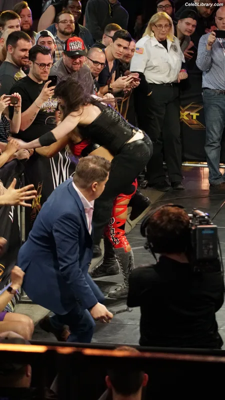 Nikki Cross photo 6 of 446