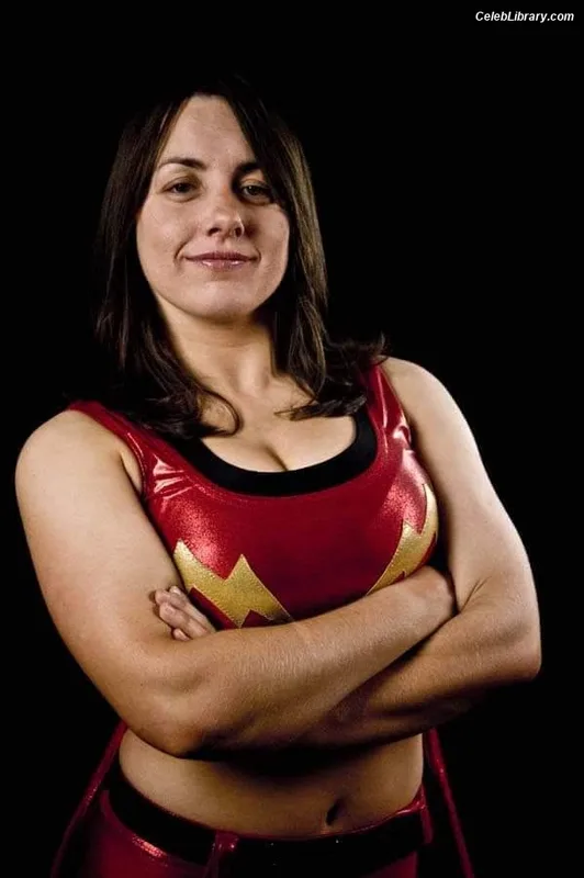 Nikki Cross photo 7 of 446