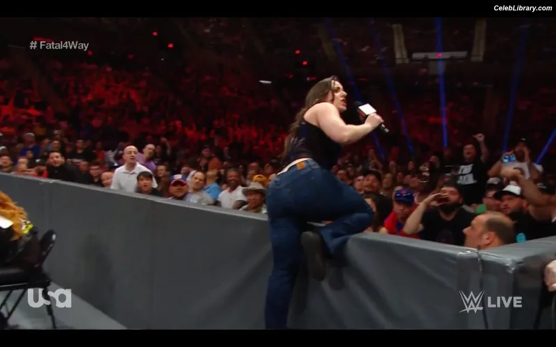 Nikki Cross photo 4 of 446