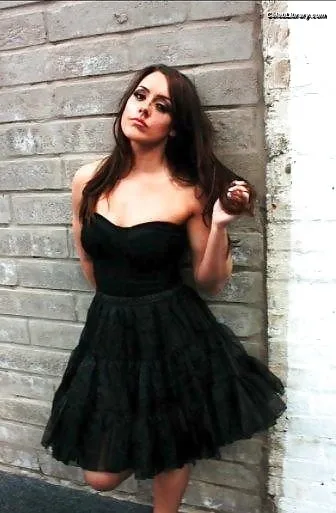 Nikki Cross photo 6 of 446