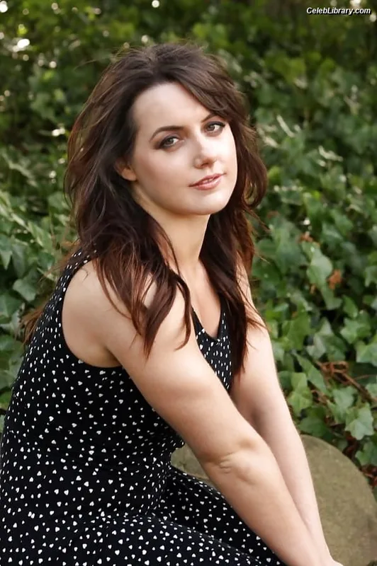 Nikki Cross photo 9 of 446