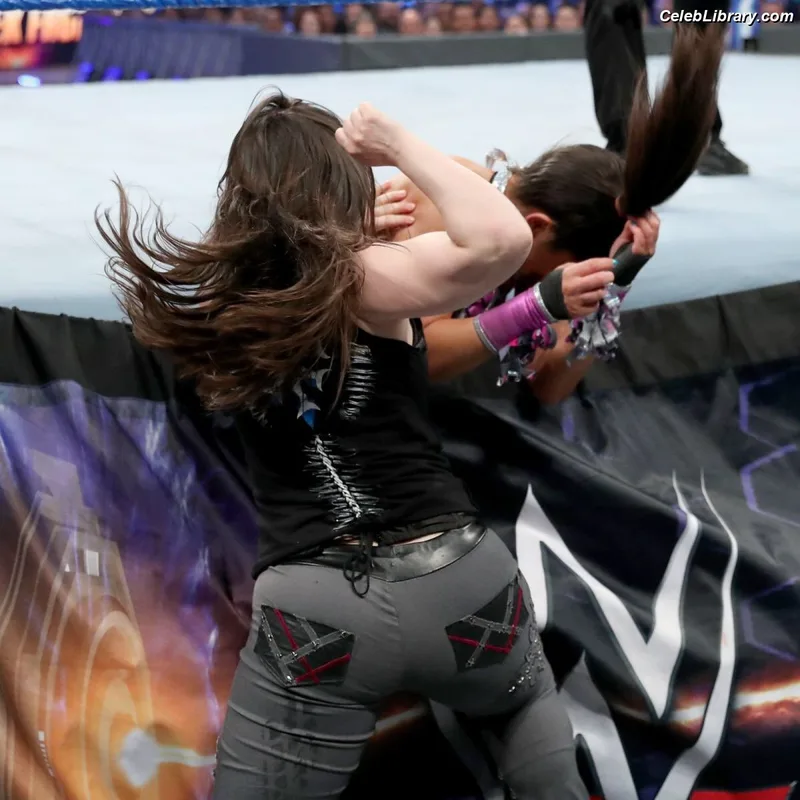 Nikki Cross photo 15 of 446