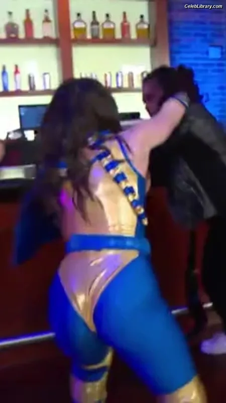 Nikki Cross photo 24 of 446