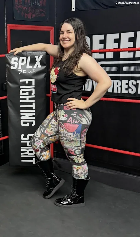 Nikki Cross photo 16 of 446