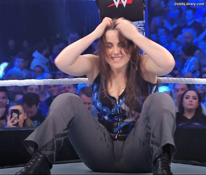 Nikki Cross photo 24 of 446