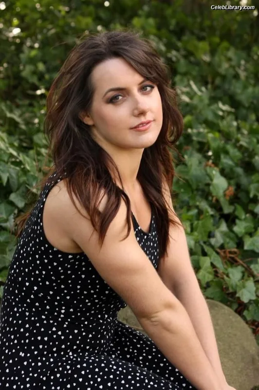 Nikki Cross photo 19 of 446