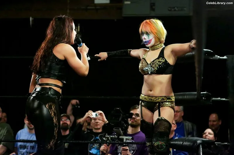 Nikki Cross photo 21 of 446