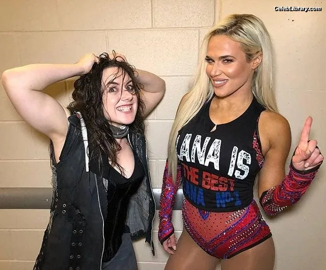 Nikki Cross photo 11 of 446