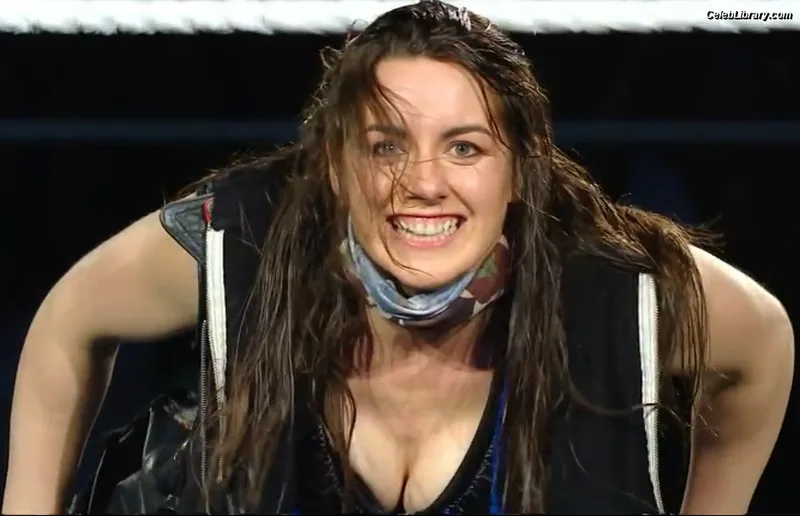 Nikki Cross photo 5 of 446