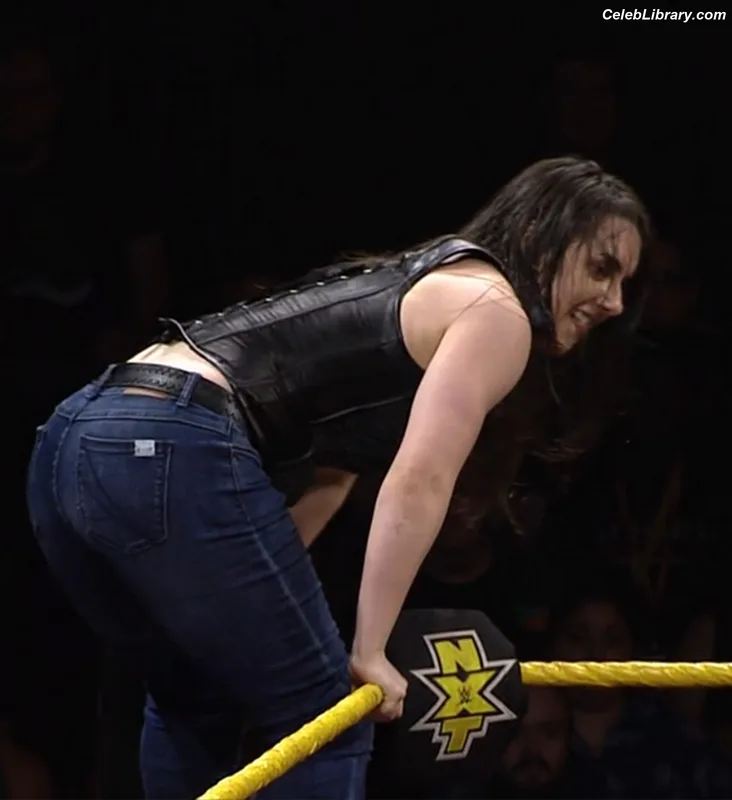 Nikki Cross photo 14 of 446