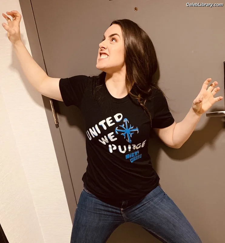Nikki Cross photo 7 of 446