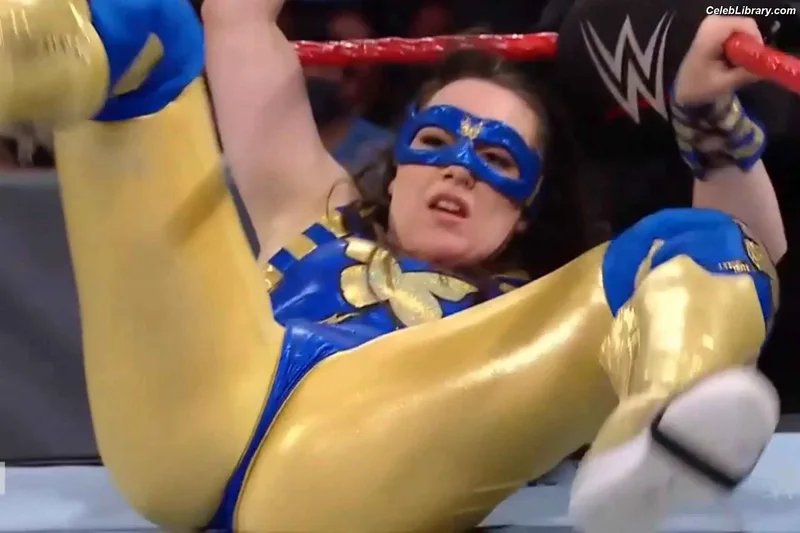 Nikki Cross photo 9 of 446